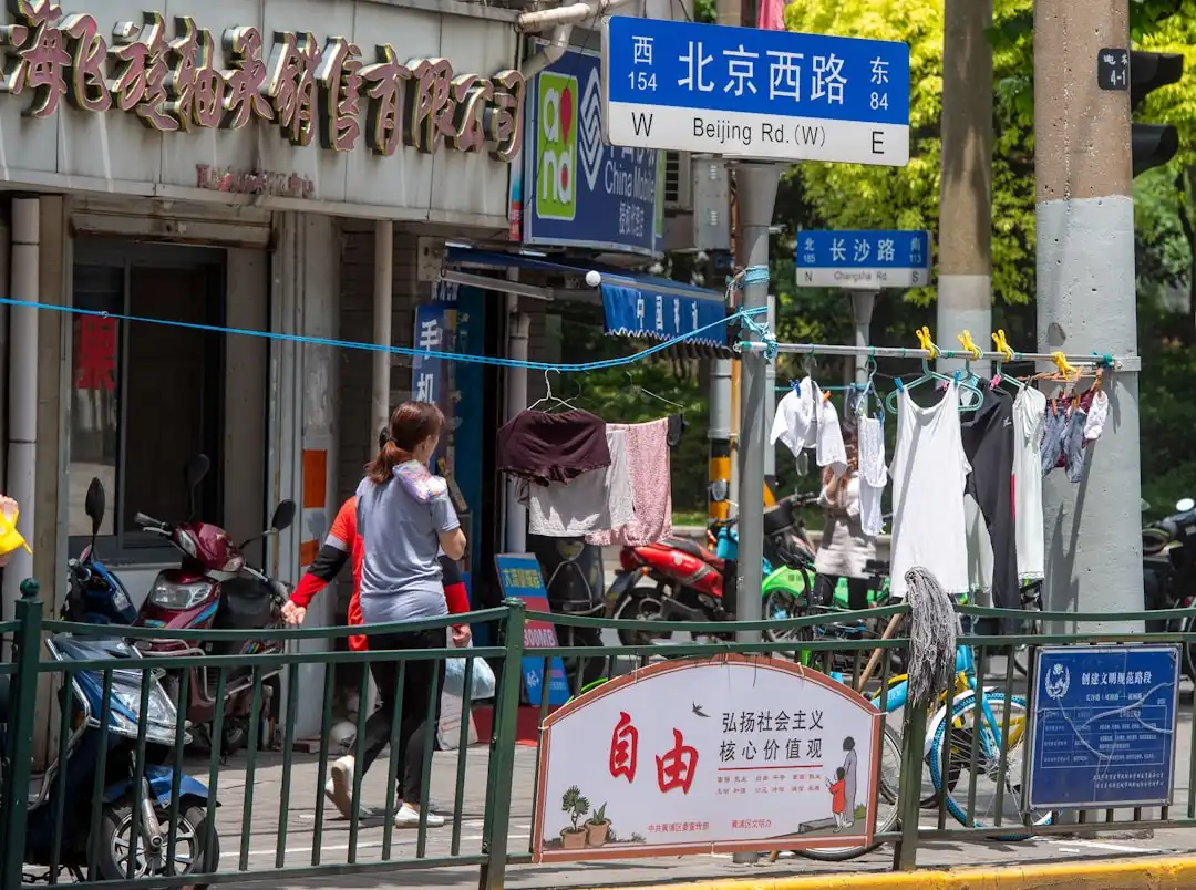 华中地区品牌VI系统建设全流程与设计规范解析