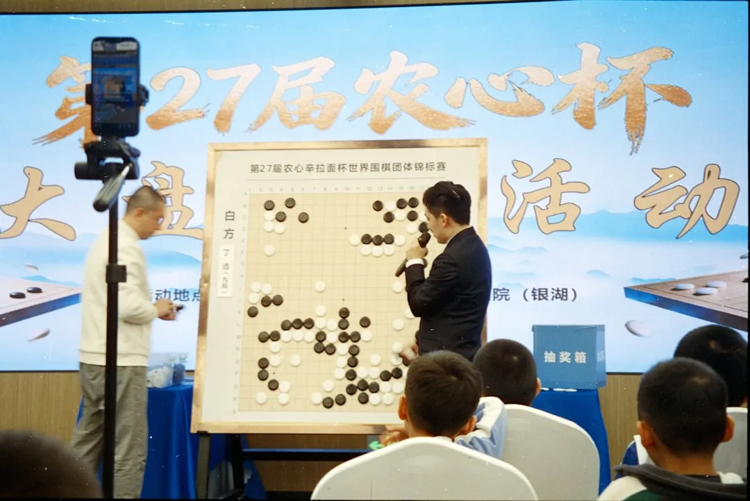 广告画册设计生产工艺流程与质量管控要点分析