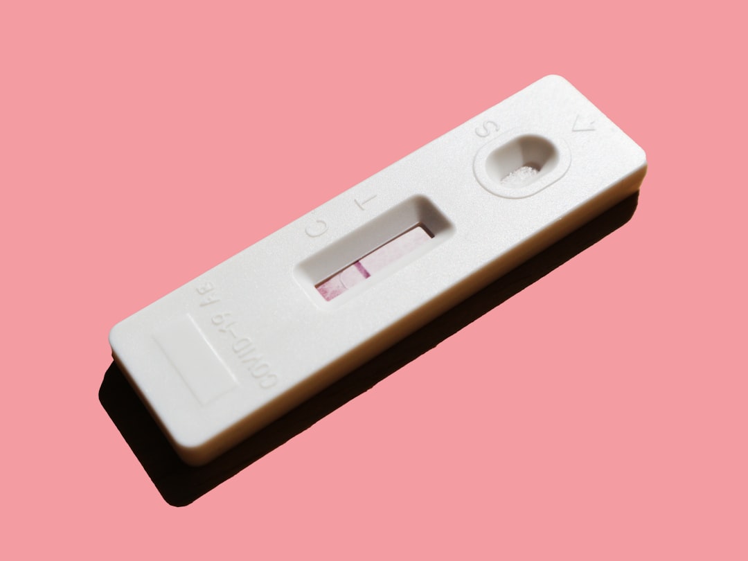 画册设计与品牌视觉系统的协同逻辑：从平面表现到统一形象构建